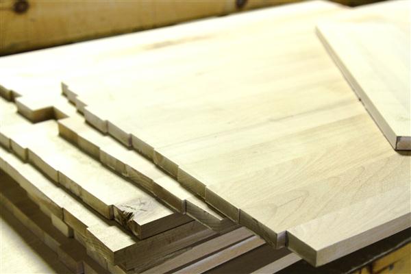 MTE supplies structural grade lumber & wood for siding/trim Structural grade lumber for new home construction
